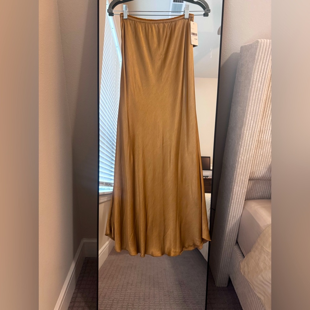 HEAVY SATIN MAXI SKIRT - OZ (XS-M)